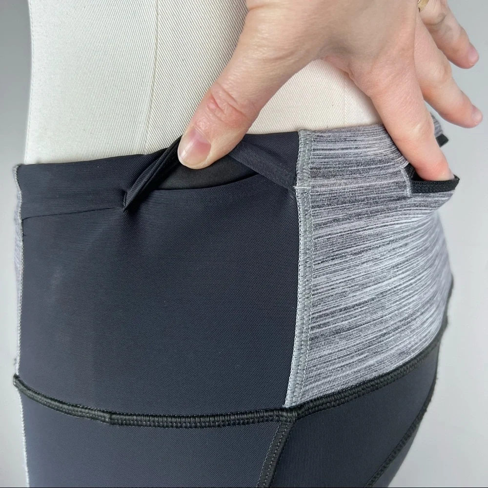 Like New-Lululemon Grey Striped Mesh Running Leggings with Zipper Pocket Size 8 - Picture 12 of 14